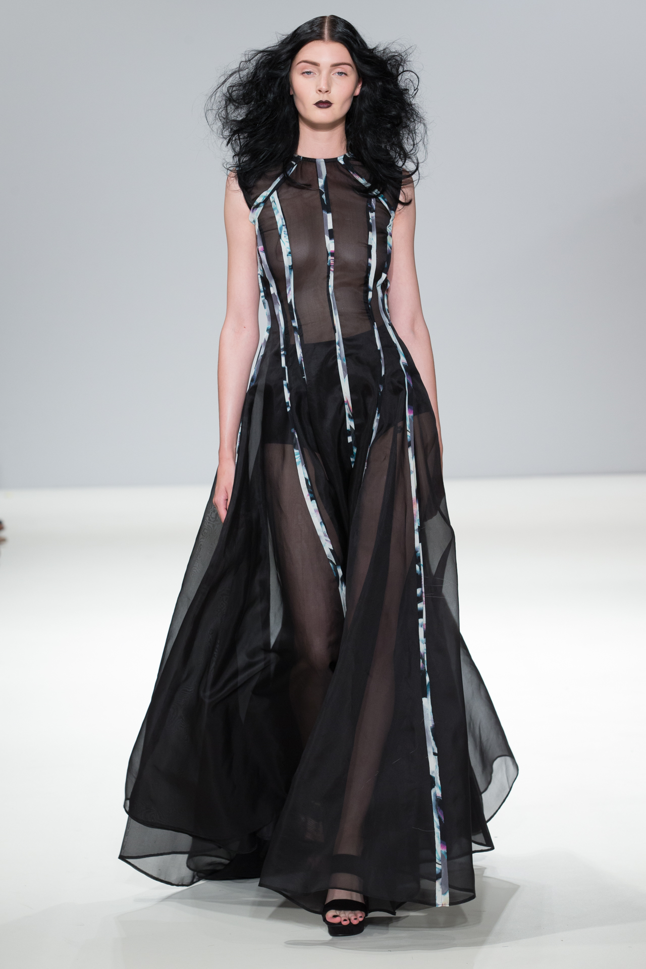 CCUOCO SS16 COLLECTION AT LONDON FASHION WEEK